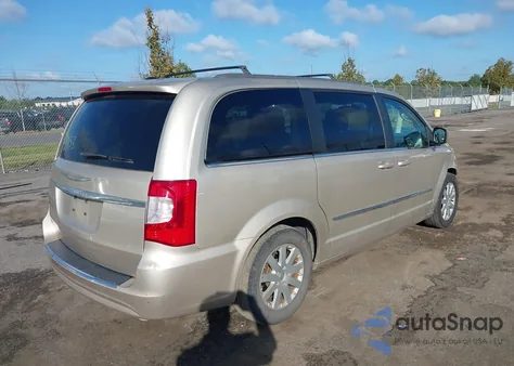 2015 Chrysler Town & Country Touring из США, поврежденный, VIN 2C4RC1BG5FR638144